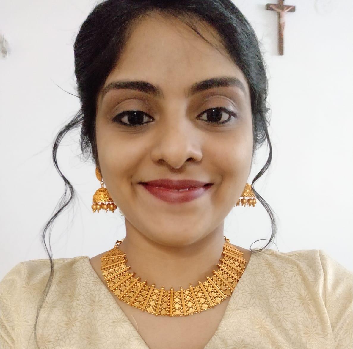 MANO'S MAKE OVER STUDIO AND ACADEMY KOOTHATTUKULAM